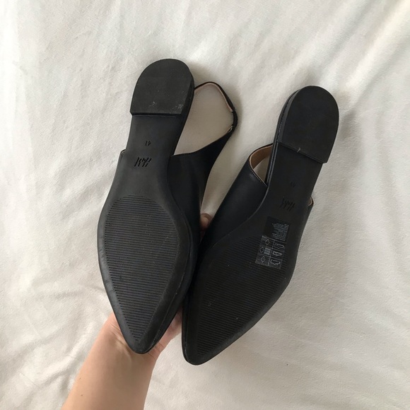 Like New H&M Point Toe Flats Size 41 (10) - Picture 4 of 4